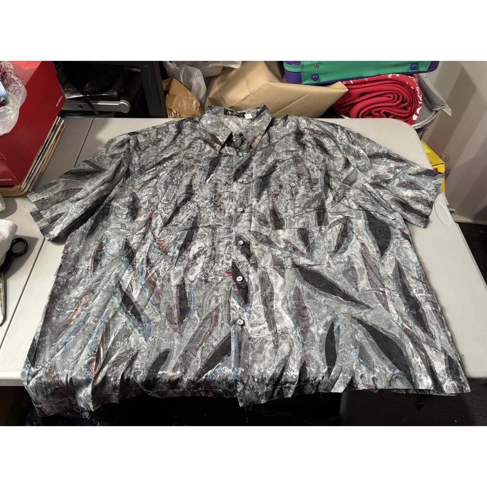 Alan Stuart Oil-Slick Pattern Satin Short Sleeved ,‎ Size 2X